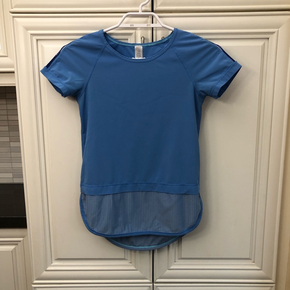 Ivivva by Lululemon girl’s lightweight t-shirt 🍋
